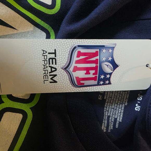 Seattle Seahawks Blue Long Sleeve T-Shirt Large NWT - Picture 5 of 5